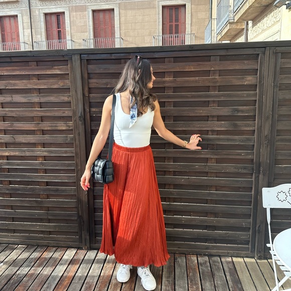 Zara Dresses & Skirts - NEW ZARA PLEATED BURNT ORANGE MAXI SKIRT
